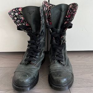 Dr. Martens 1914 Triumph Floral Foldover Boots (12-eye lace up)